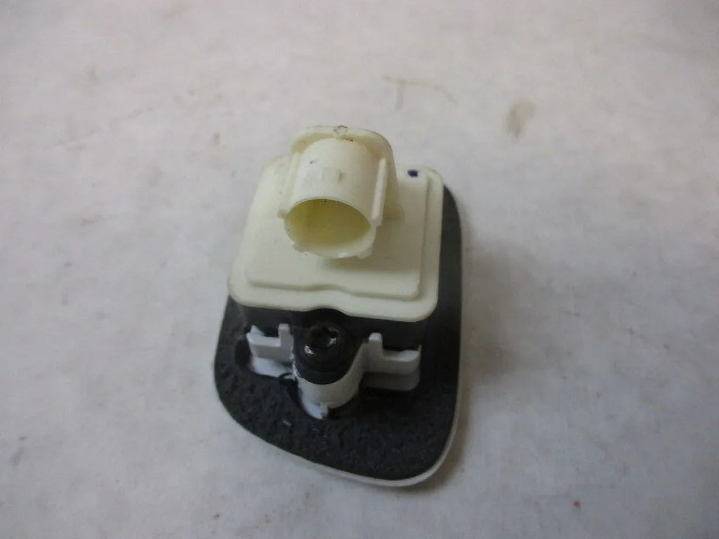 Pre-Owned 2014-2018 Jeep Cherokee REar View Camera Ivory 56038991AH OEM LKQ (Good)