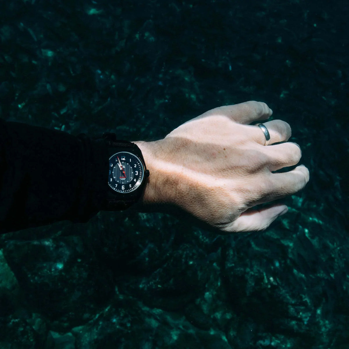 California Watch Co. Lost Coast Sizeolar Field Midnight